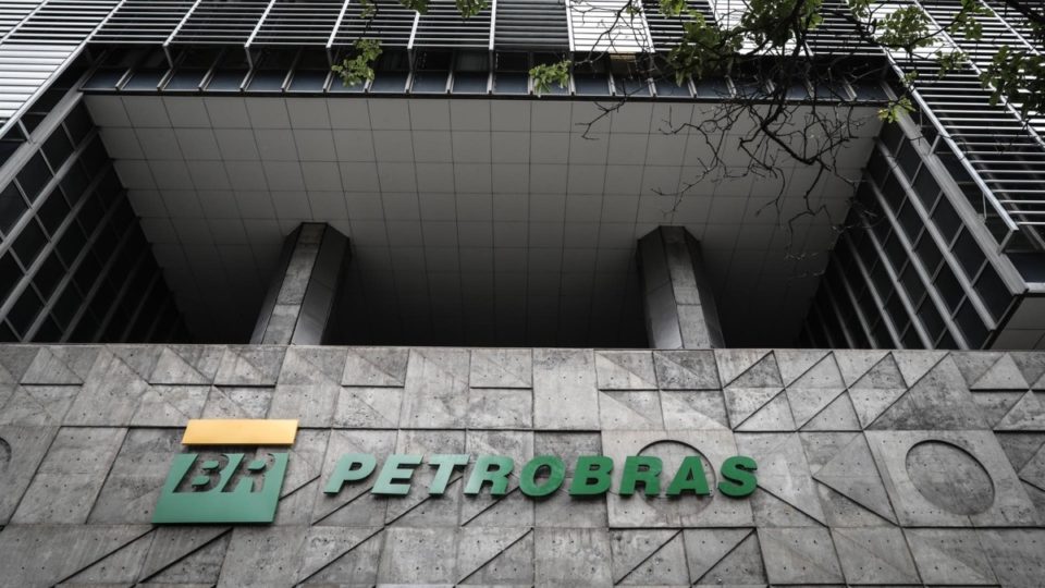 petrobras-vai-retomar-operacoes-em-fabrica-de-fertilizantes-no-parana